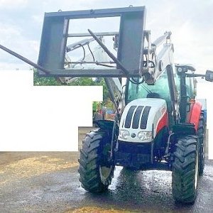 foto 100HP traktor Steyr +lader